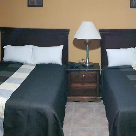 Hotel La Posta مونكلوفا المظهر الخارجي الصورة