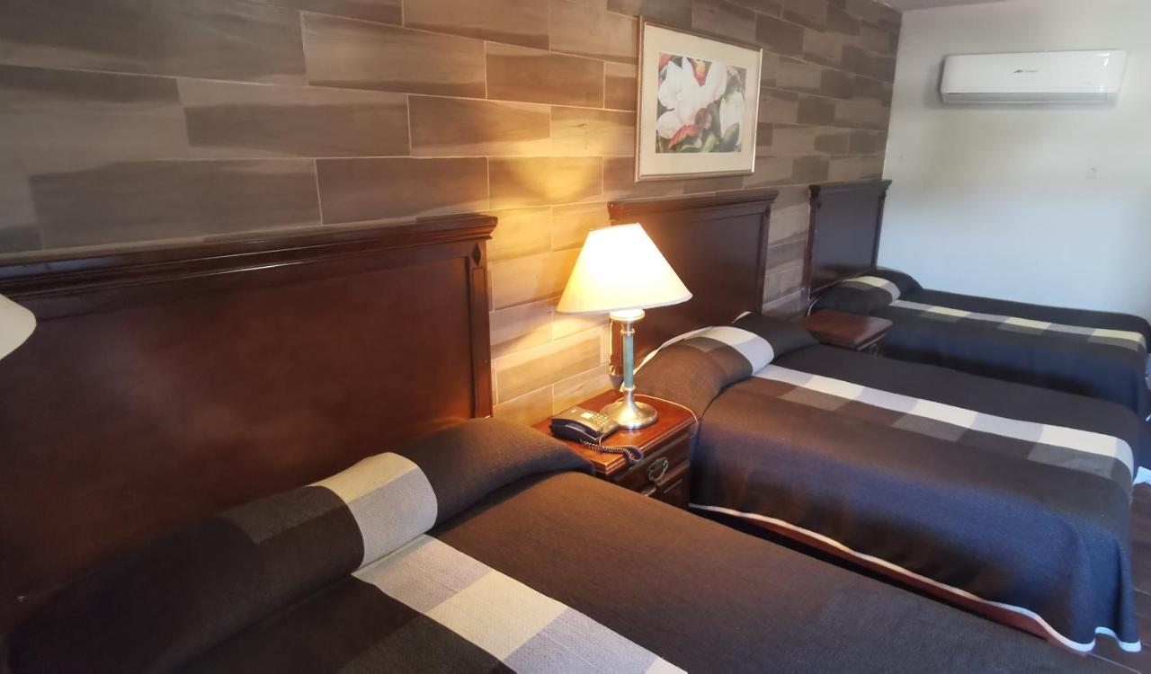 Hotel La Posta مونكلوفا المظهر الخارجي الصورة
